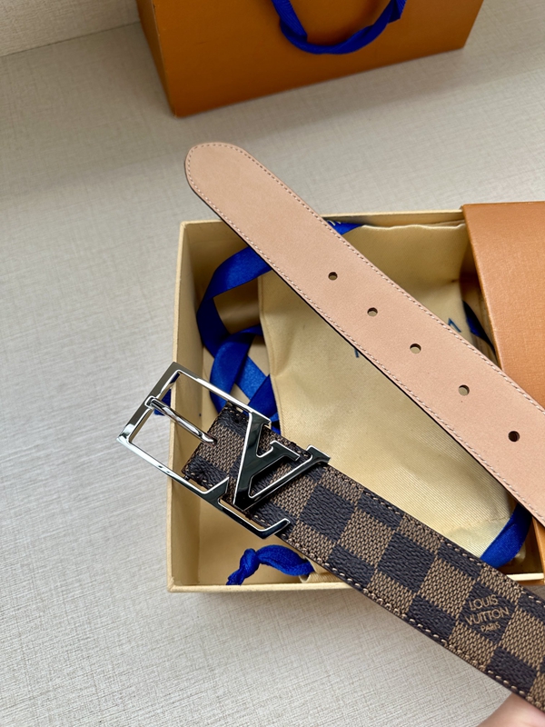 激安ルイヴィトンベルト内部構造